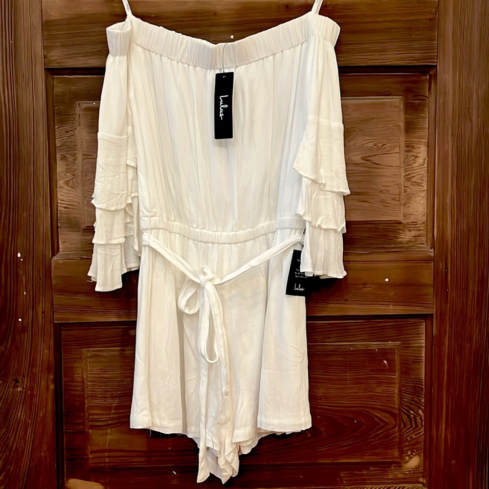 NWT Lulus white romper
